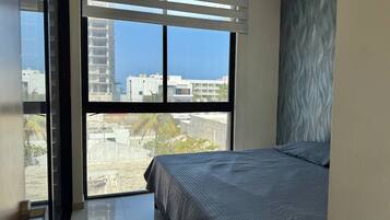 Schreibtisch, Bügeleisen/Bügelbrett, WLAN, Bettwäsche