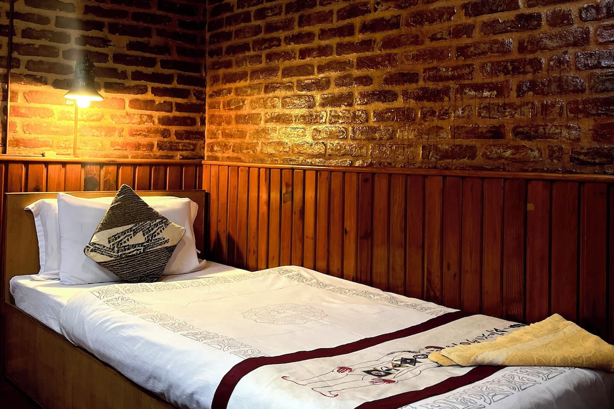 In-room safe, desk, laptop workspace, free WiFi