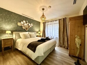 6 camere, accesso a Internet