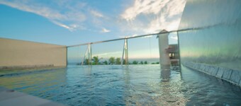 Emerald Resort Hikkaduwa