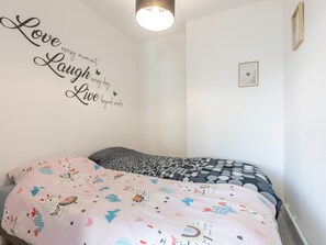 1 bedroom, Internet