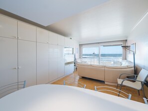Interior - Studio with sea view and parking space (Middelkerke)