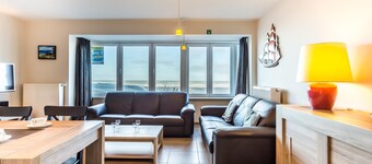 Lovely family flat with sea views