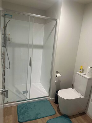 Maison, 3 chambres | Salle de bain