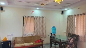 Exterior - Hotel Sarnobat Eagle Nest   (Pune)