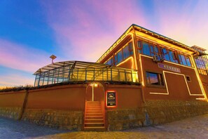 Exterior - The Peak Living (Deqin)