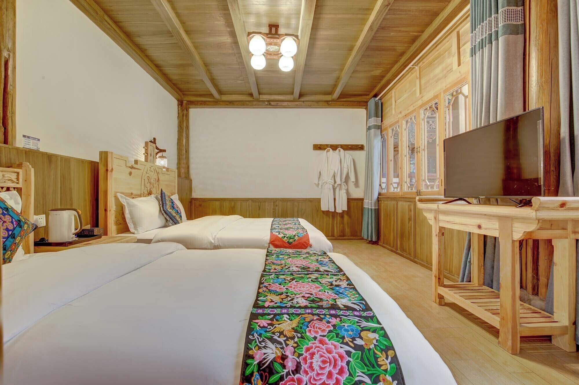 Basic Twin Room, Courtyard View | Individually decorated, individually furnished, blackout drapes