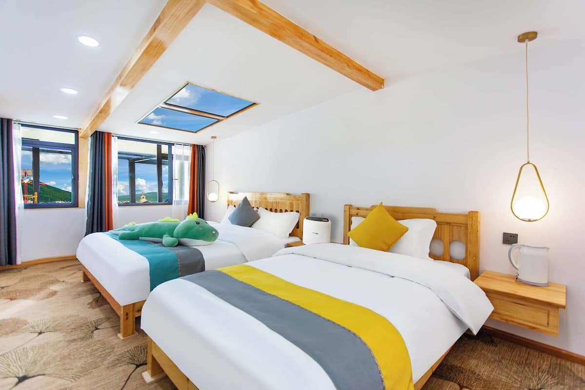 Traditional Suite, Garden View | Individually decorated, individually furnished, blackout drapes