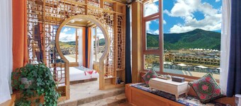 The Peak Living