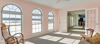 ‘Backcountry Living’ Home Near Hiking in Sprakers!