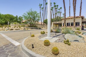 Property grounds - Stay on the Greens! Resort-Style Palm Desert Condo (Palm Desert)