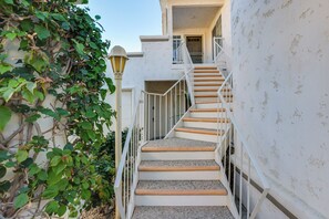 Exterior - Stay on the Greens! Resort-Style Palm Desert Condo (Palm Desert)