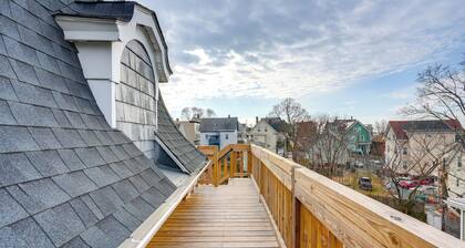 Apt in Historic Lynn Neighborhood: 2 Mi to Beach!