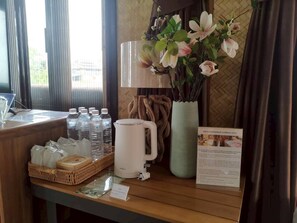 Baan Sook Jai | Bar mini, meja, Wi-fi percuma, cadar katil