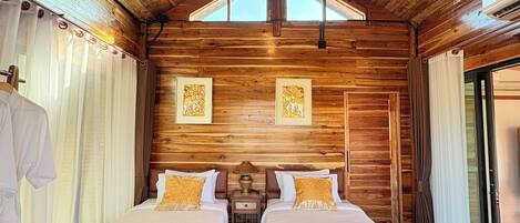 Familiekamer | Een minibar, een bureau, gratis wifi, beddengoed