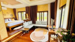 Baan Sook Jai | Frigobar, escrivaninha, Wi-Fi de cortesia, roupa de cama