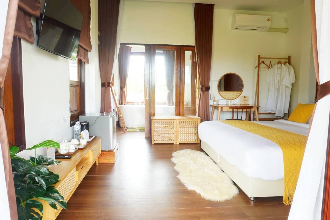 Baan Bai Mhee 1, Bai Mhee 3