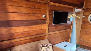 Villa, 1 Bedroom, Mountain View | Premium bedding, minibar, desk, free WiFi