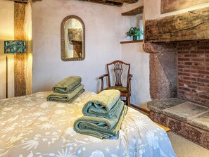 4 bedrooms, free WiFi