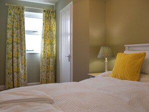 2 bedrooms, free WiFi - The Mews on the Green (Chipping Norton)