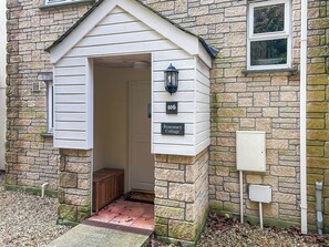 Exterior | Rosemary Cottage, Falmouth - 3 bedroom accommodation in Falmouth (Falmouth)
