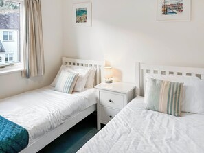 3 bedrooms, free WiFi - 3 bedroom accommodation in Falmouth (Falmouth)