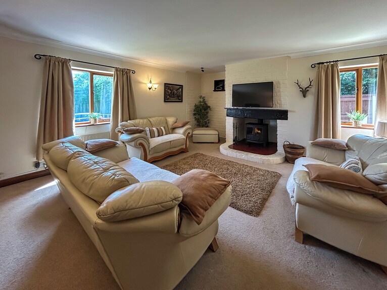 3 Bedroom Accommodation In Areley Kings, Near Stourport On Severn - Bewdley