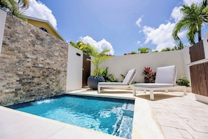 Maison, 3 chambres, piscine privée, vue sur le jardin | Piscine | Piscine extérieure