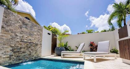 Azzurro Townhouses - by Zenbreak