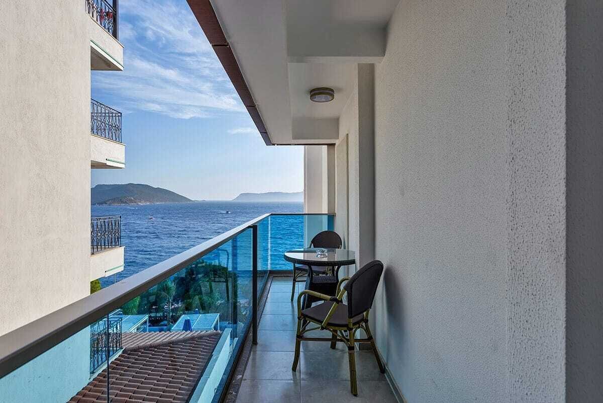 Deluxe Double Room, Balcony, Partial Sea View | In-room safe, laptop workspace, free WiFi