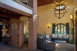 Fireplace - Villa in Peccioli with 4 bedrooms sleeps 11 (Peccioli)