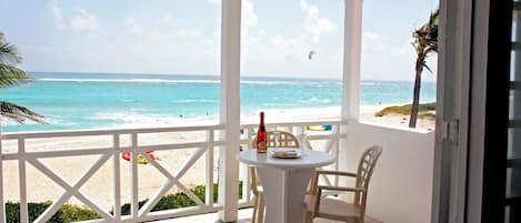 Villa, 3 Bedrooms, Balcony, Ocean View | Beach