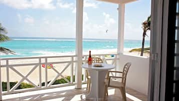 Villa, 3 Bedrooms, Balcony, Ocean View | Beach