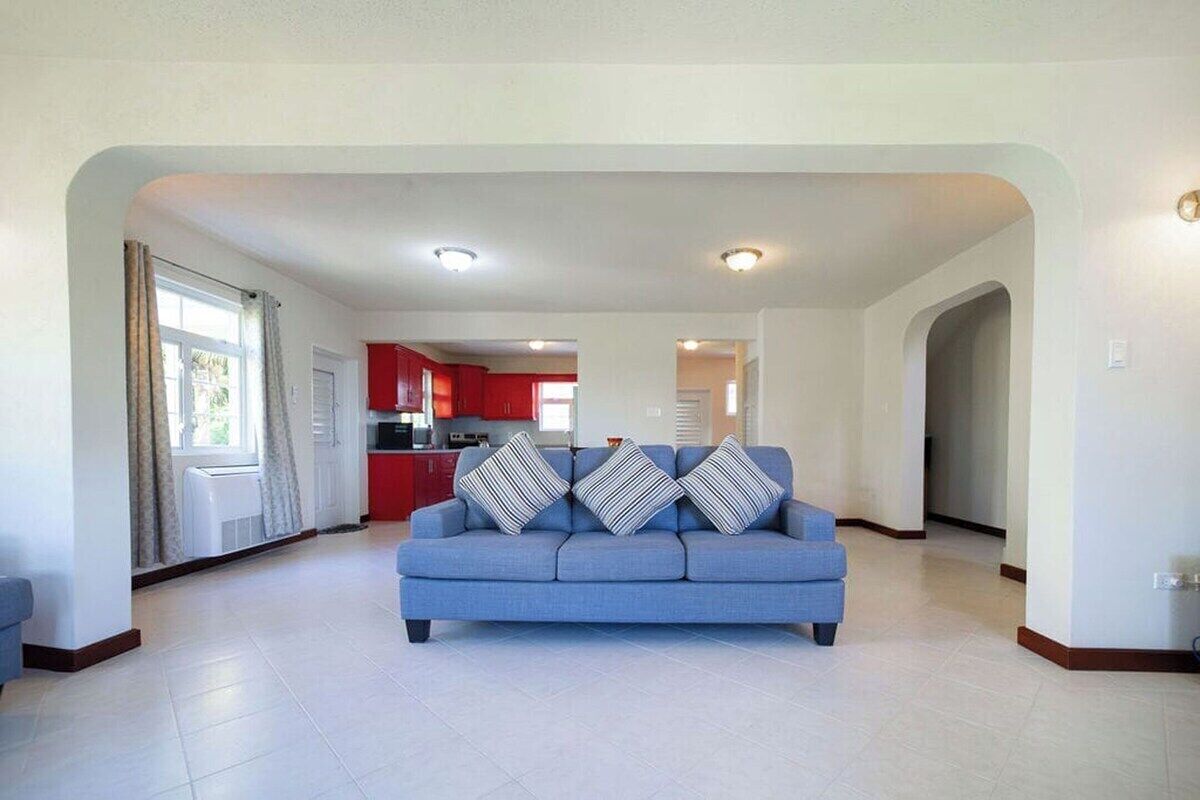 Apartment, 3 Bedrooms, Balcony, Garden View | Living room