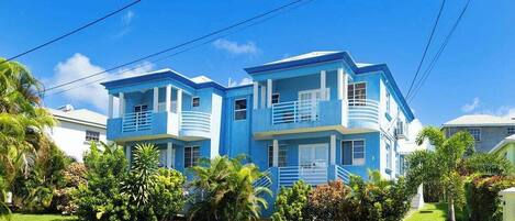 Apartment, 3 Bedrooms, Balcony, Garden View | Exterior
