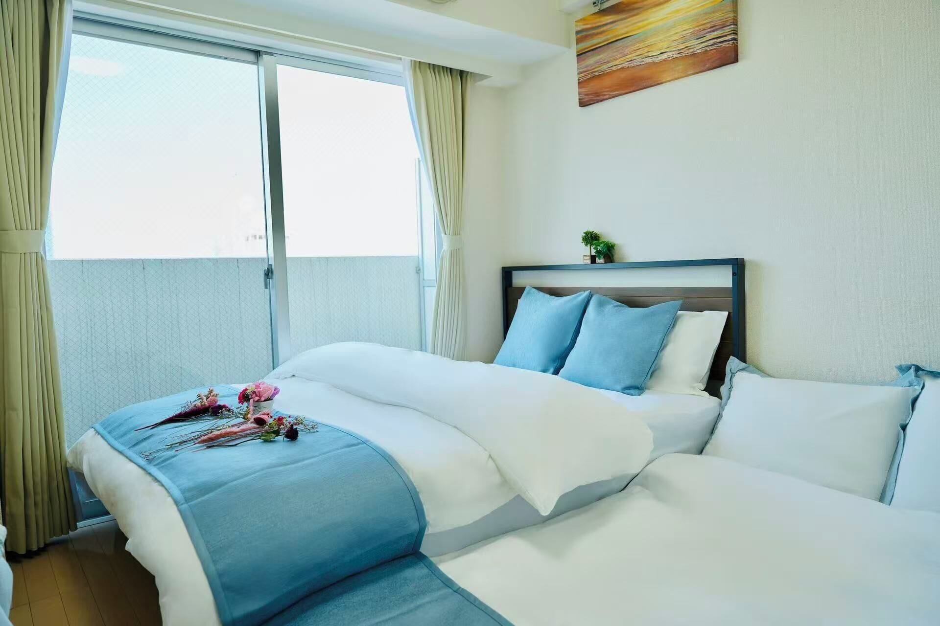 1 chambre, fer et planche à repasser, accès Internet