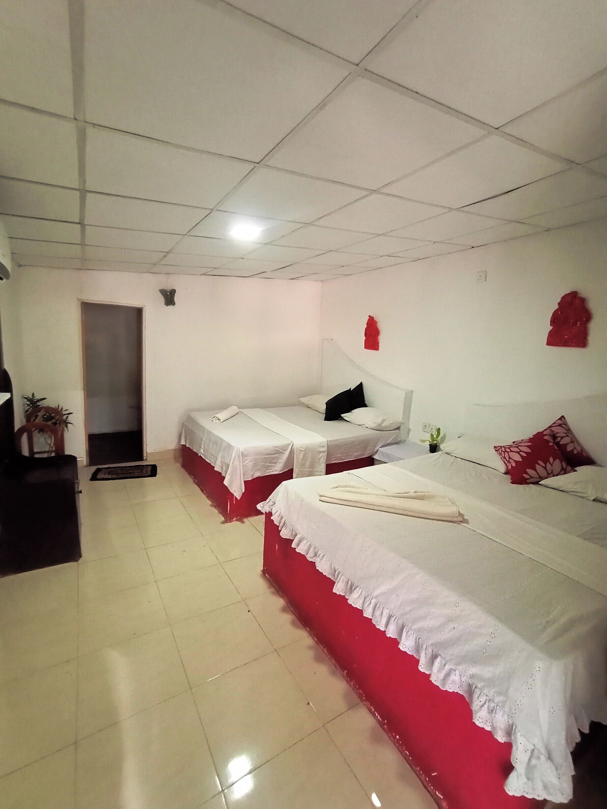 Double or Twin Room, Mountain View | Desk, laptop workspace, soundproofing, iron/ironing board