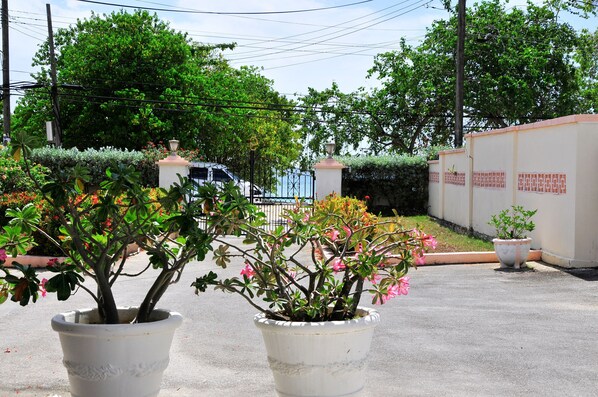 บ้านพัก, 4 ห้องนอน, ระเบียง, วิวทะเล | บริเวณภายนอก