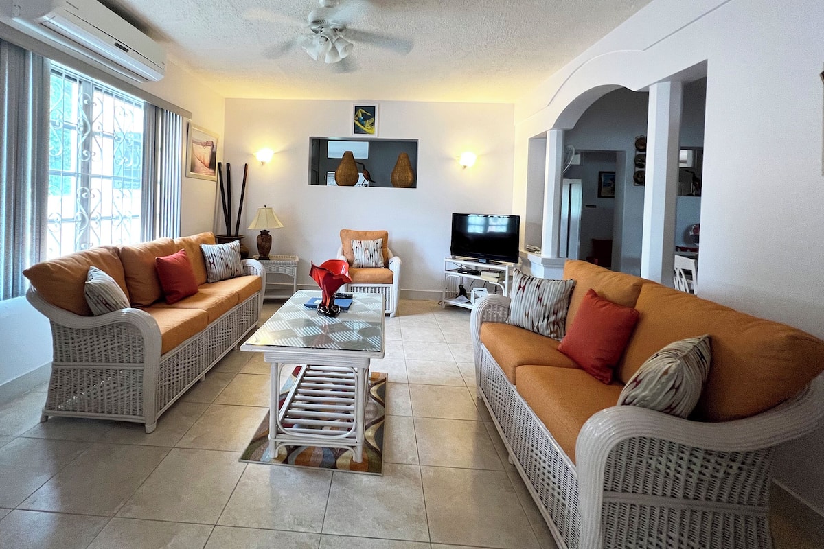 獨棟房屋, 4 間臥室, 露台, 海景 | 客廳