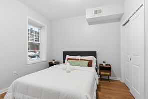 2 Schlafzimmer, Bügeleisen/Bügelbrett, kostenloses WLAN, Bettwäsche