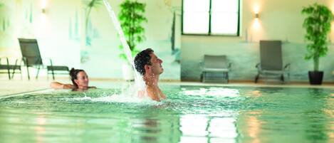 Mobile Home | Piscine | Piscine couverte, piscine extérieure