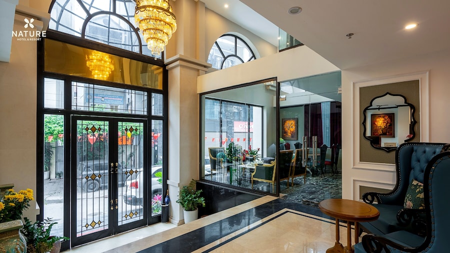 Nature Hotel - Ba Dinh