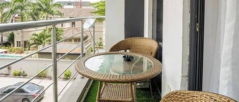 Appartement familial, balcon, vue sur la ville | Balcon