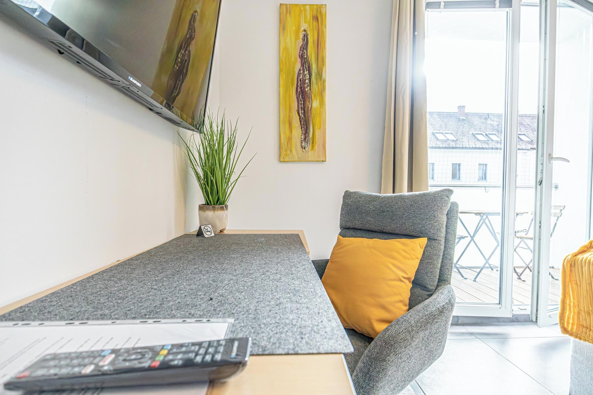 Habitación básica | Tabla de planchar con plancha y wifi gratis