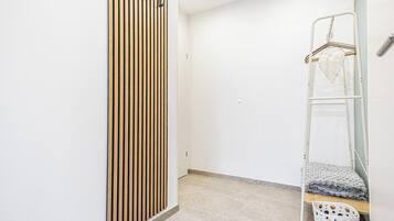 Basic-Zimmer | Bügeleisen/Bügelbrett, kostenloses WLAN