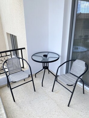 Property grounds - Wonderful apartment by the sea with a sandy beach. (Paphos)
