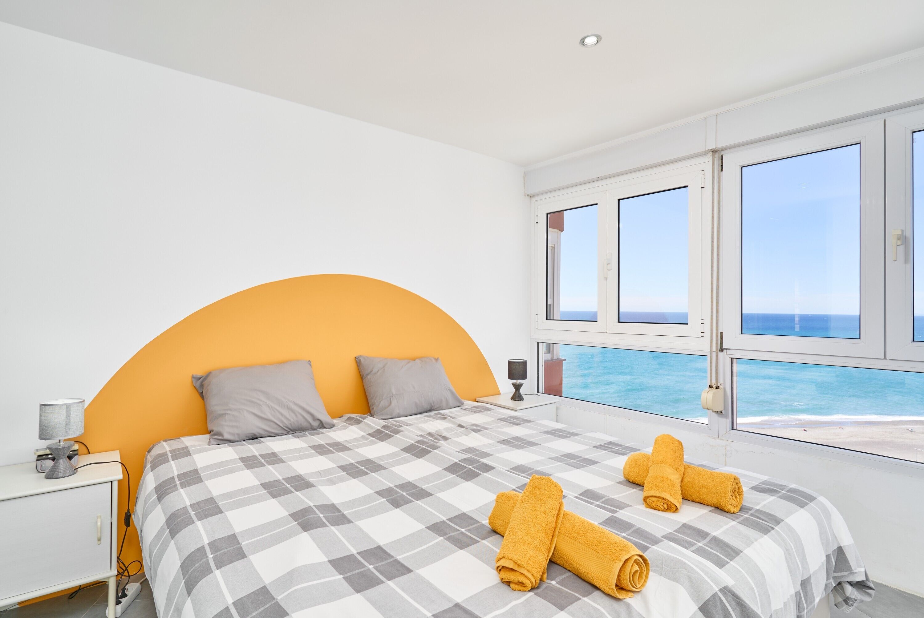 Fer et planche à repasser, Wi-Fi, draps fournis