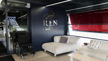 Siddeområde i lobbyen