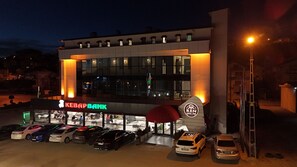 Property entrance - Ren Business Hotel (Gerede)