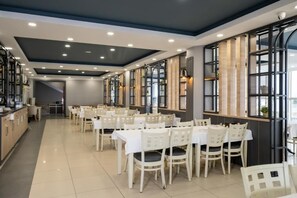 Dining - Ren Business Hotel (Gerede)